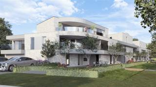 <p><span>Residentie Helios is een exclusief nieuwbouwproject gelegen aan de Omleiding 101-105 in Herent. Het project bestaat uit 18 moderne appartementen, variërend van 1- tot 3-slaapkamerindelingen, met oppervlakten tussen 70 en 120 m².</span></p><p><span> </span></p><p><span>Wonen in stijl en comfort</span></p><p><span>Residentie Helios biedt 18 exclusieve appartementen met een moderne architectuur en hoogwaardige afwerking. Dankzij de grote raampartijen geniet je van een overvloed aan natuurlijk licht en een prachtig uitzicht op het groene binnenpark.</span></p><p><span> </span></p><p><span>Variatie aan indeling</span></p><p><span>Binnen dit project heb je keuze tussen één- twee- en drieslaapkamerappartementen variërende tussen 70 en 120 m².</span></p><p><span> </span></p><p><span>Groene oase met alle comfort</span></p><ul><li><span>Grote terrassen</span><span> voor optimaal buitenleven met uitzicht op eigen privépark</span></li><li><span>Vloerverwarming </span><span>voor een aangenaam binnenklimaat</span></li><li><span>Warmtepomp met zonnepanelen </span><span>voor ultieme energiezuinigheid</span></li><li><span>Ventilatie D </span><span>voor een gezond binnenklimaat </span></li></ul><p><span> </span></p><p><span>Ondergrondse parkeergelegenheid en fietsenstalling</span></p><p><span>De residentie beschikt over een ondergrondse kelder met autostaanplaatsen en privébergingen. Daarnaast zijn er ruime fietsenstallingen, zowel op de gelijkvloerse verdieping als in de kelder, geschikt voor zowel gewone fietsen als bakfietsen.</span></p><p><span> </span></p><p><span>Centrale ligging</span></p><p><span>Residentie Helios is ideaal gelegen in Herent, met uitstekende verbindingen naar Leuven en Brussel. Winkels, scholen en openbaar vervoer bevinden zich op korte afstand, waardoor het project perfect bereikbaar is.</span></p><p><span> </span></p><p><span>Wenst u meer informatie omtrent dit project? Neem gerust contact met ons op via 089.50.35.85 of via maarten@immopa.be!</span></p><p><span> </span></p><p><span> </span></p>