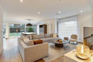 STIJLVOLLE, INSTAPKLARE GEZINSWONING (A-LABEL) MET 5 SLAAPKAMERS, 2 BADKAMERS, BUREEL EN INPANDIGE GARAGE OP TOPLOCATIE TE GENK (BRET)In de...