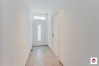 ng&gt;Meergezinswoning met 2 woonentiteiten in centrum Tielt!Ligging: Perfecte centrumligging, nabij openbaar vervoer, scholen, op wandelafstand van...