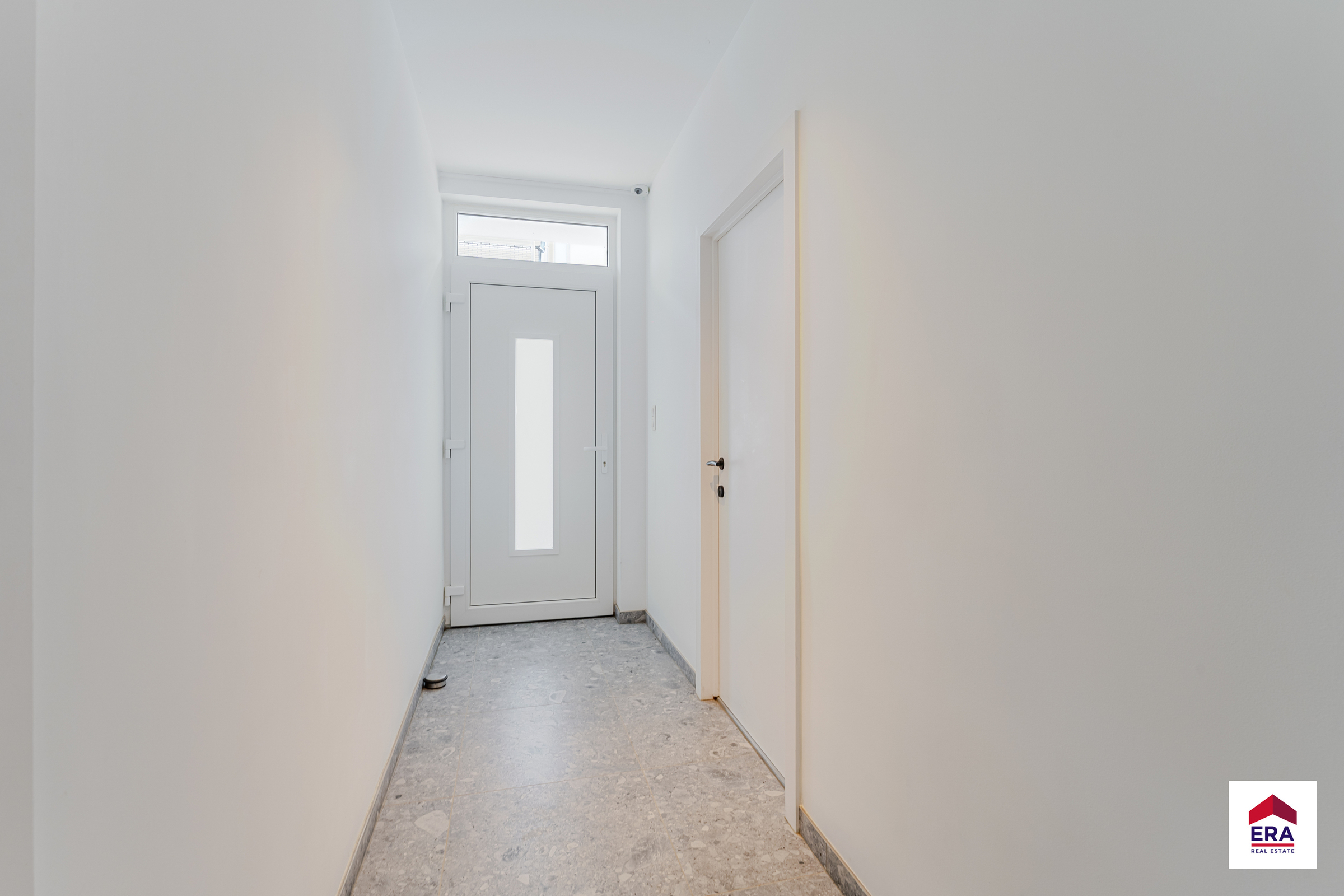 Meergezinswoning met 2 woonentiteiten in centrum Tielt - foto 3