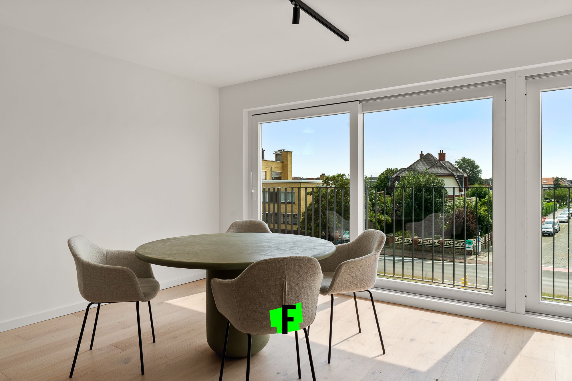 Prachtig gerenoveerd appartement met 2 slaapkamers te Oostende - foto 3