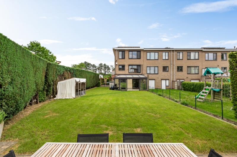Instapklare HOB met 3 SLK, garage en tuin op TOPLOCATIE! - foto 2