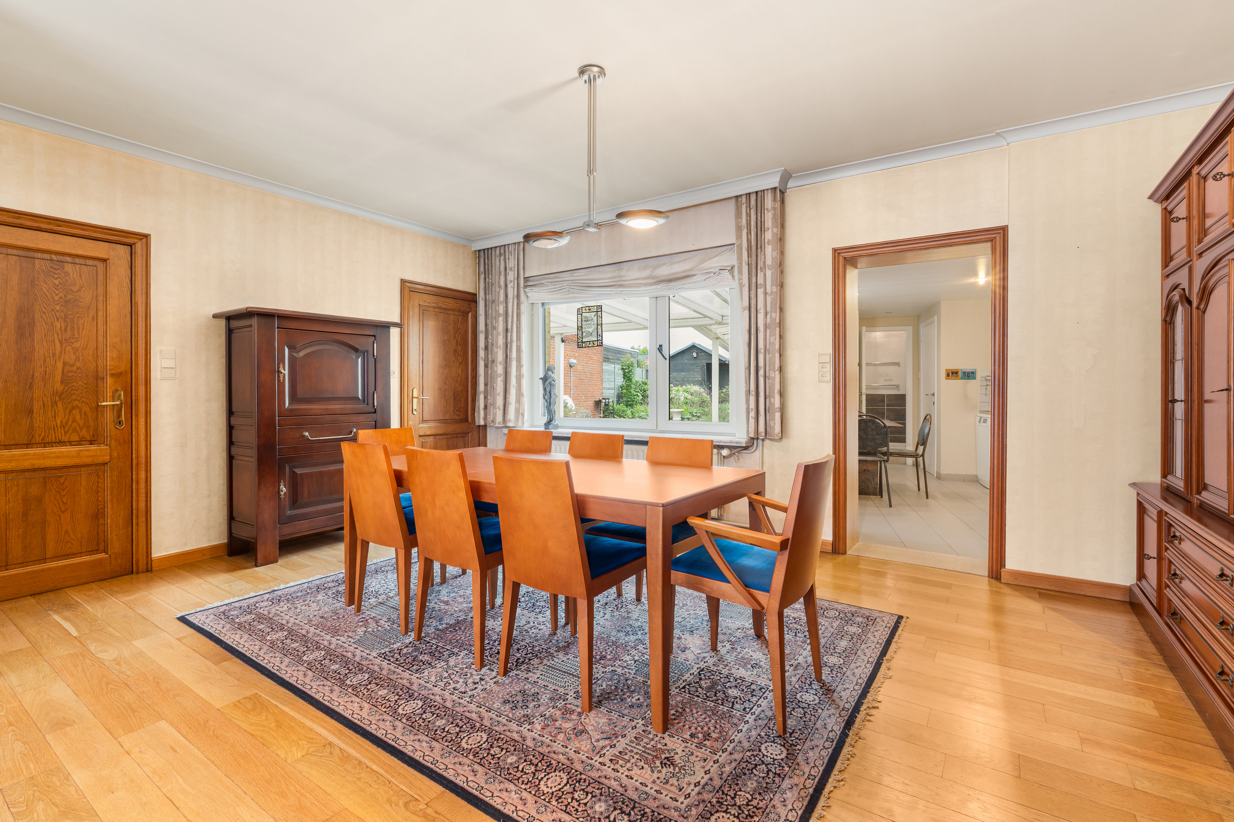 Ruime, te renoveren woning met 6 kamers in Sint-Baafs-Vijve - foto 5