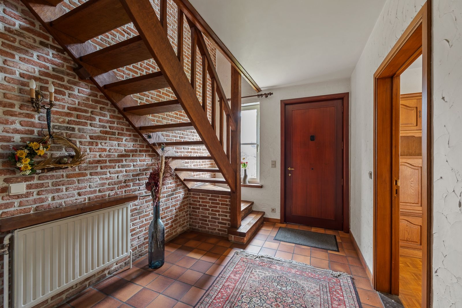 Uitzonderlijk ruime woning op absolute toplocatie in Hoogboom ! - foto 3