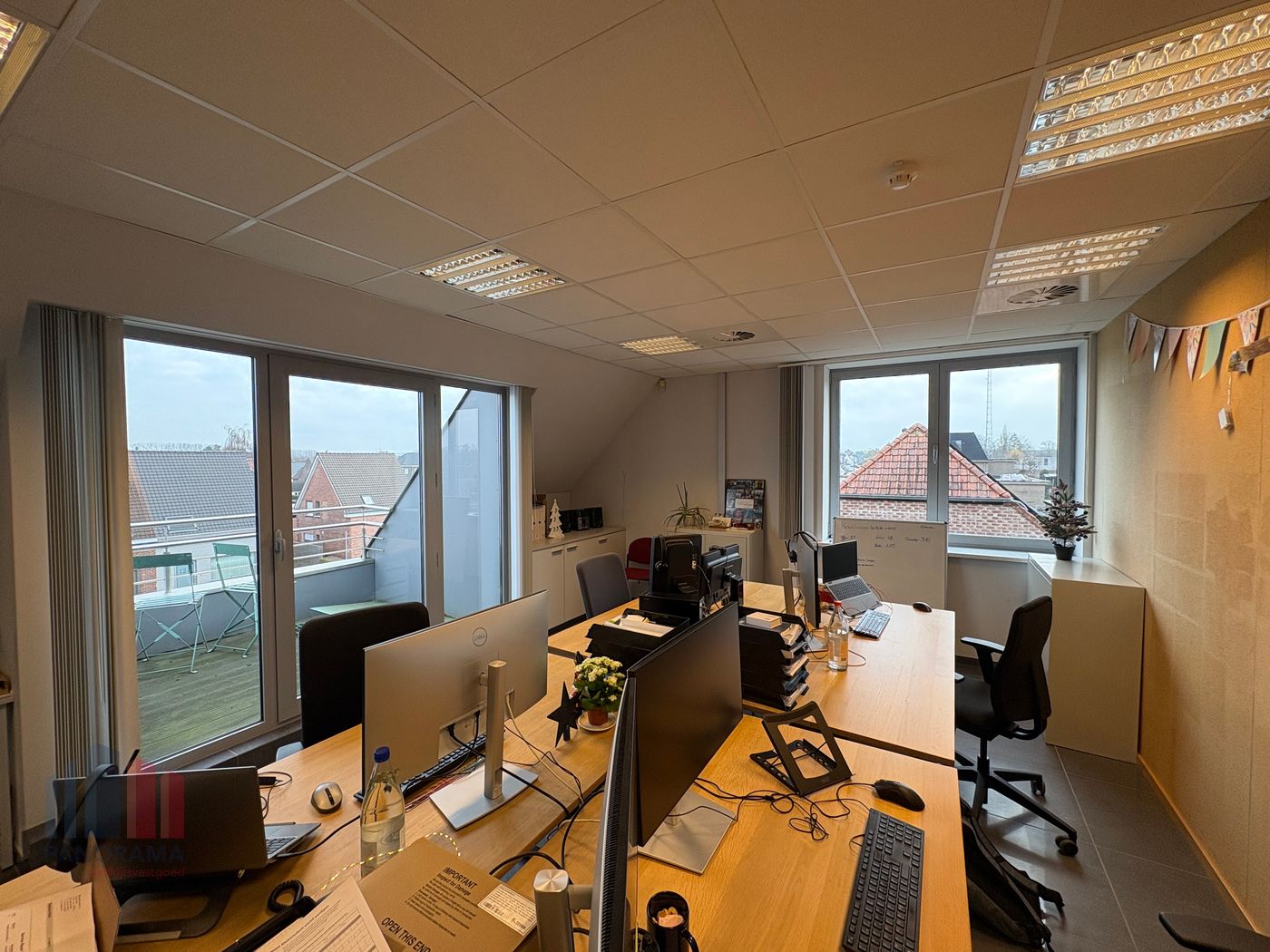 Instapklare kantoorruimte van 396 m² nabij de E40 te Aalter - foto 5