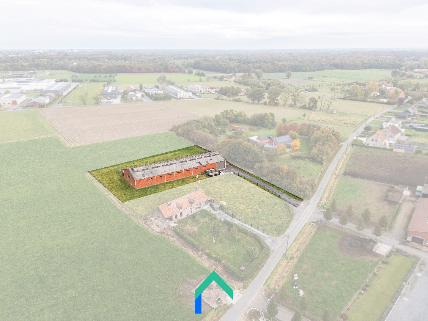 Zeldzame kans: loods van 800 m² met uitstekende bereikbaarheid - foto 1