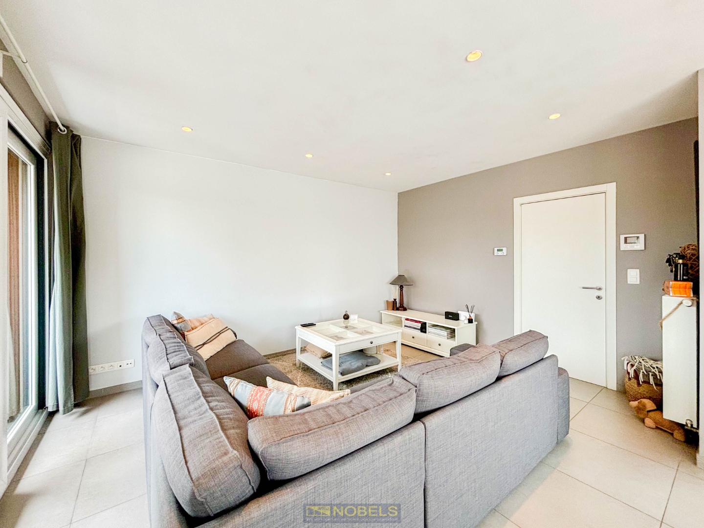 Te koop, lichtrijk, energiezuinig appartement met terras en carport in Oudenaarde - foto 2