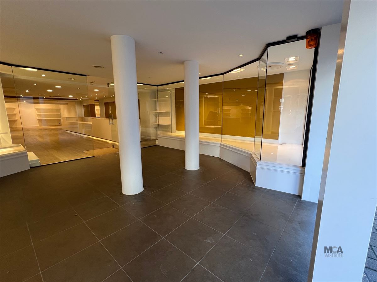 Commercial à louer à Hasselt - photo 3