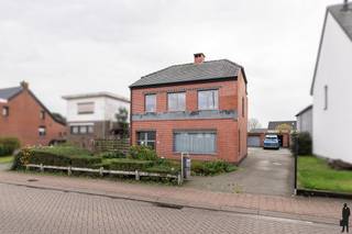 Unieke investeringskans in hartje Oostmalle – opbrengsteneigendom met 2 verhuurde appartementenEERSTE KIJKMOMENT WOENSDAG 18/02/2026 - ENKEL OP...