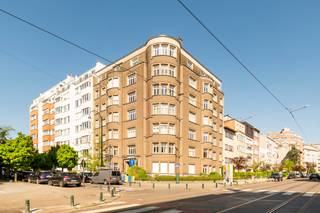 1050 IXELLES (avenue des Phalènes 36) Bénéficiant d'une très belle situation, dans le quartier très recherché du SOLBOSCH, à deux pas de l'ULB,...