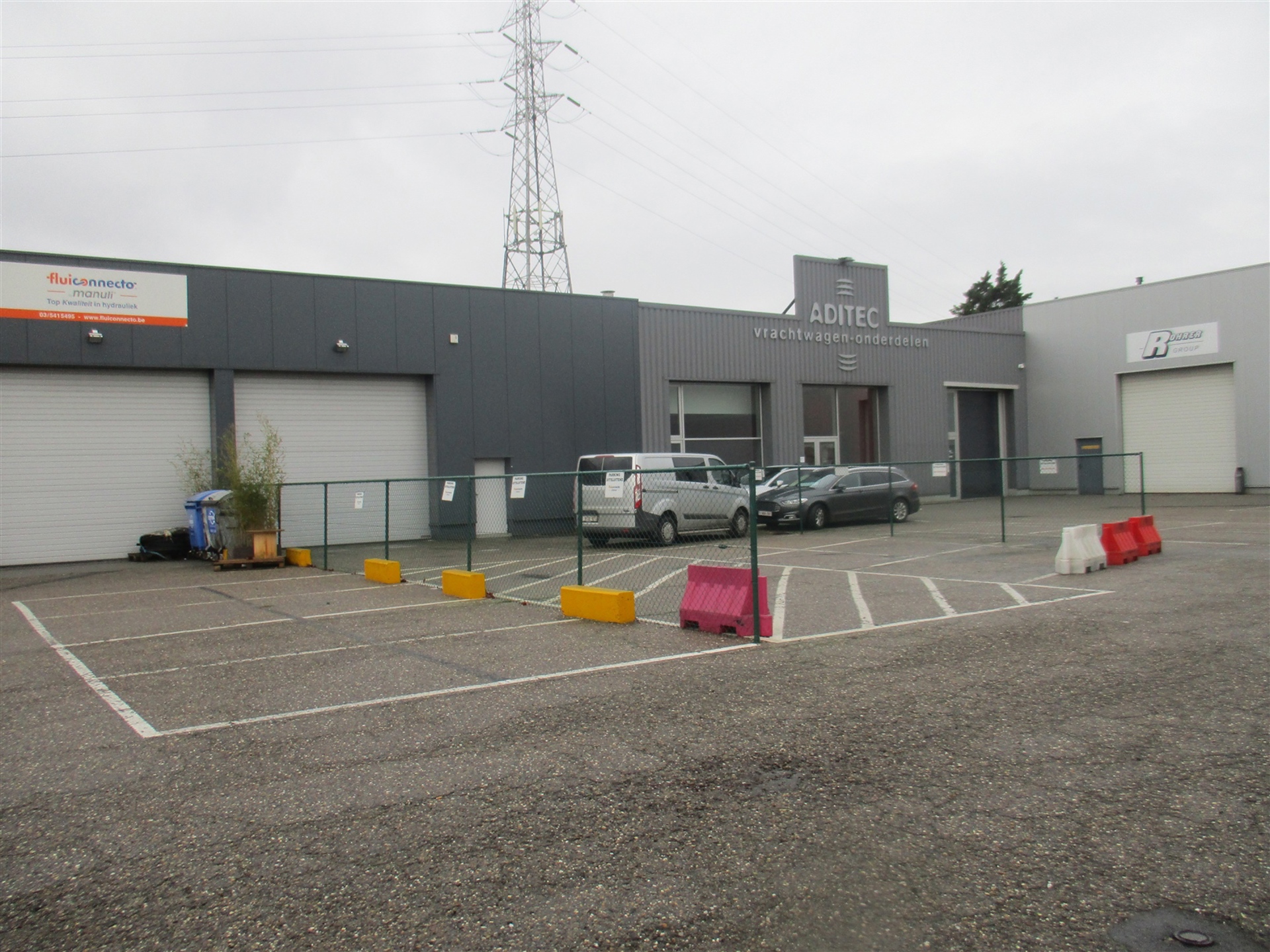 Atelier van 219 m² met kantoor te huur langs de Noorderlaan - foto 3