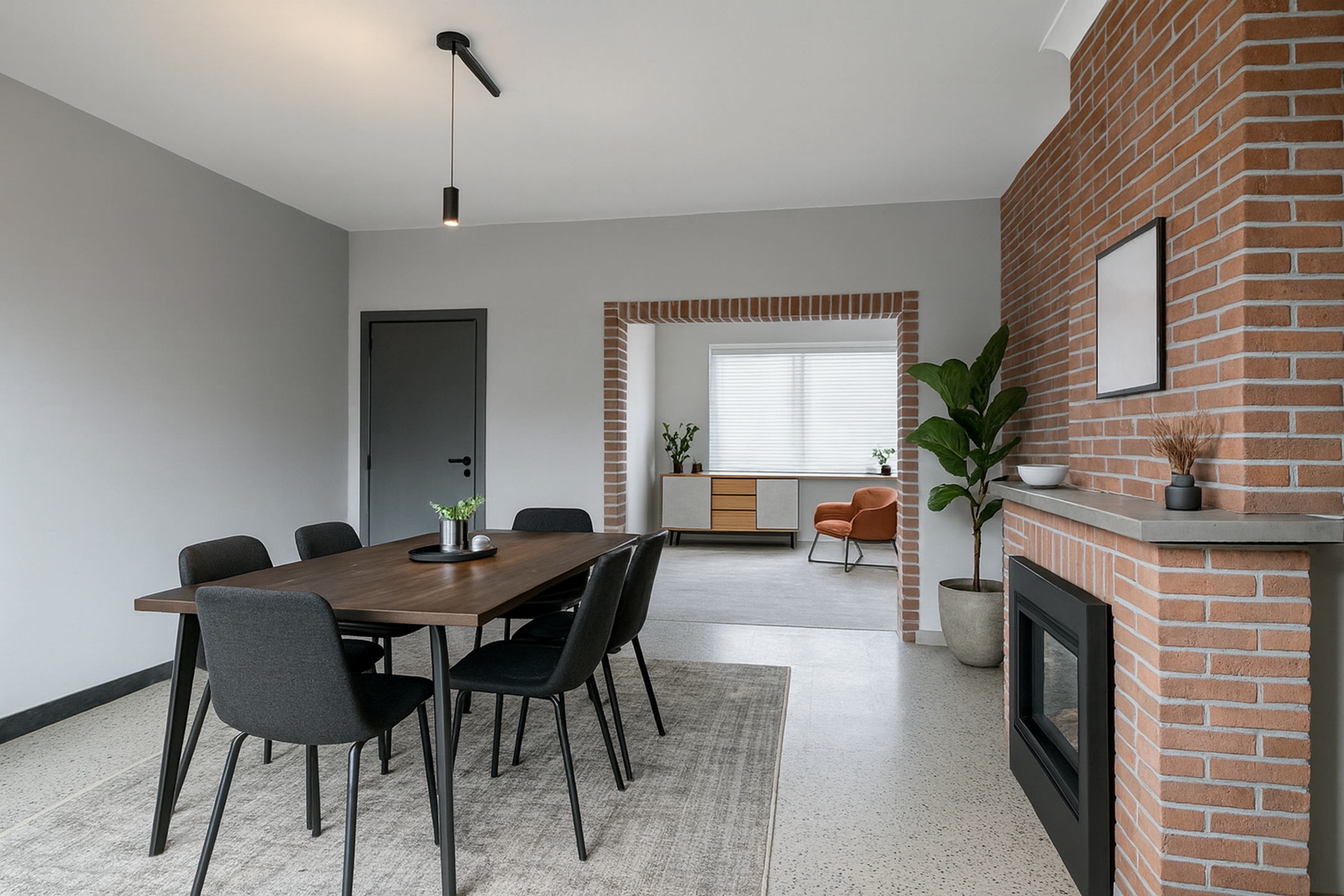 Ruime gezinswoning met 4 slk, garage en tuin - foto 1