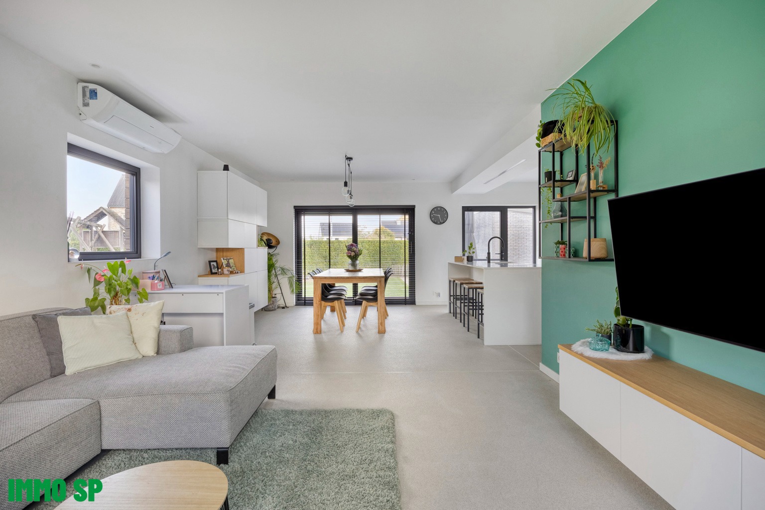 Zeer ruime gezinswoning met hoogwaardige afwerking. - foto 3