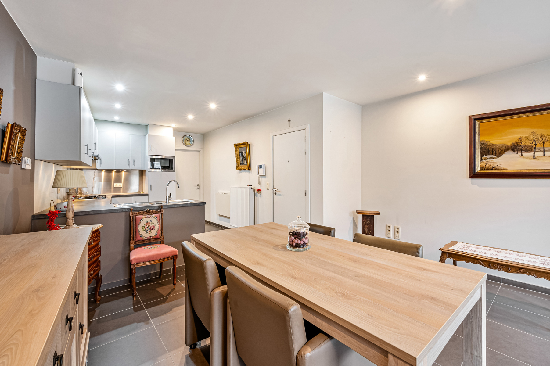 Appartement met autostaanplaats te huur in centrum van Geraardsbergen - foto 4