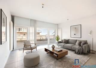 <p><strong>Koksijde-Bad, Residentie Solterra, Appartement met 1 slaapkamer en slaaphoek, gelegen op het gelijkvloers aan de Zeedijk.</strong></p>
<p>Bestaande uit: aangename en lichtrijke woonkamer met zijdelings zeezicht, keuken, slaapkamer, slaaphoek en badkamer met douche, lavabo in meubel en toilet. Conforme elektrische installatie! Meubels ter illustratie.<br /> </p>
<p><strong>Het appartement is heel goed gelegen aan de Zeedijk en in het commerciële centrum van Koksijde!</strong> <strong>Beschikbaar aan de notariële akte.</strong></p>