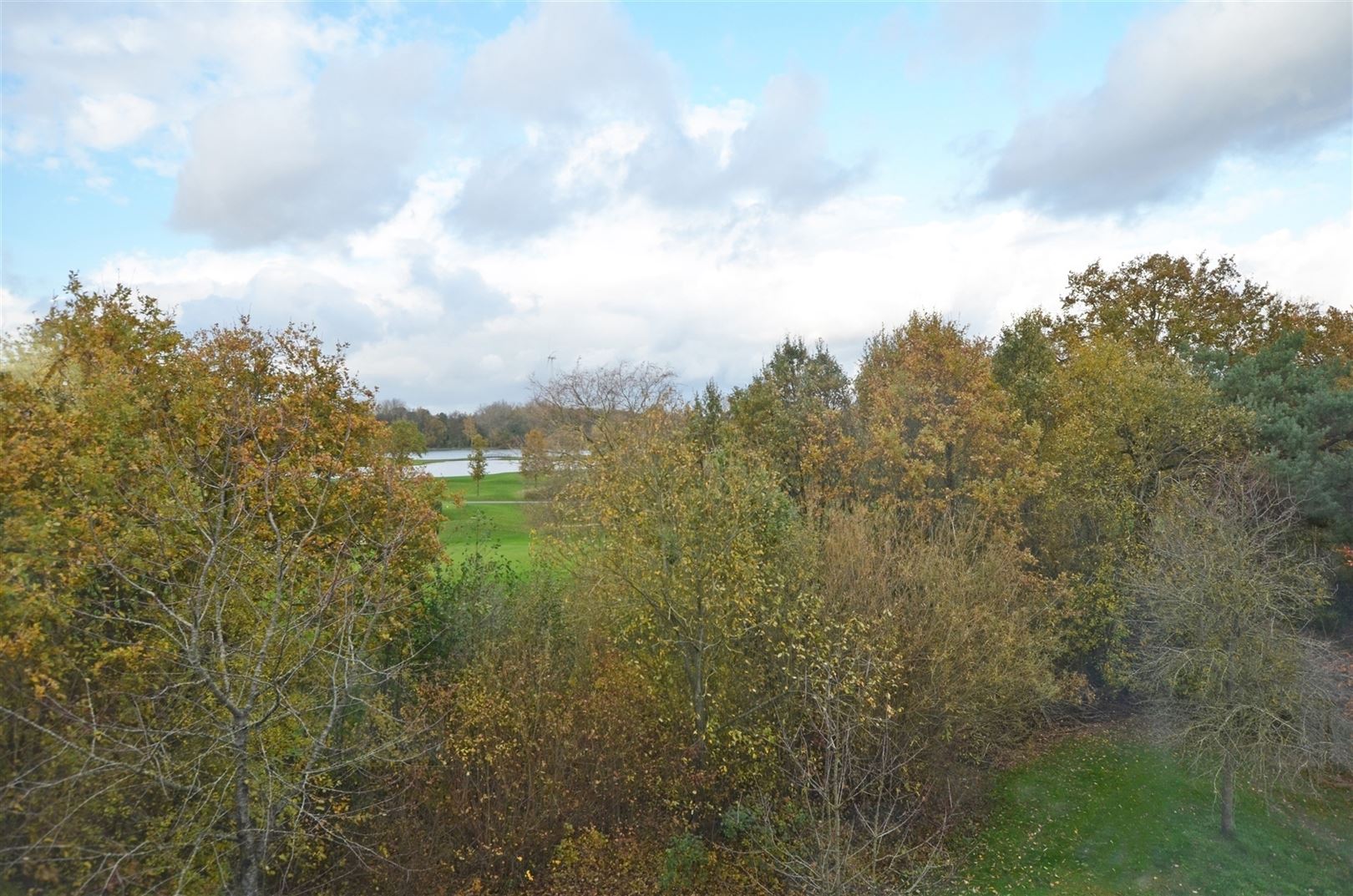 Gemeubelde villa op het golfterrein - foto 3