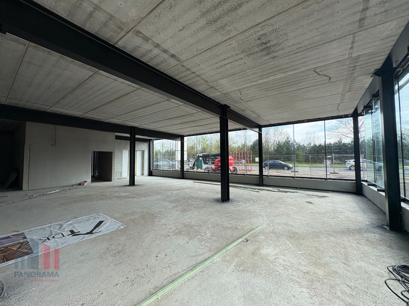 Commerciële ruimte van 935 m² met uitstekende visibiliteit - foto 2