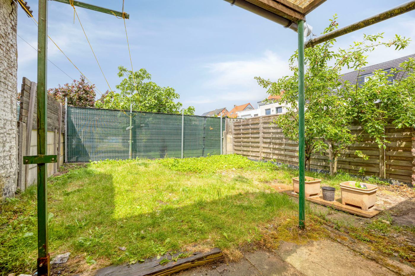 Op te frissen woning met 3 slaapkamers en tuin - foto 4