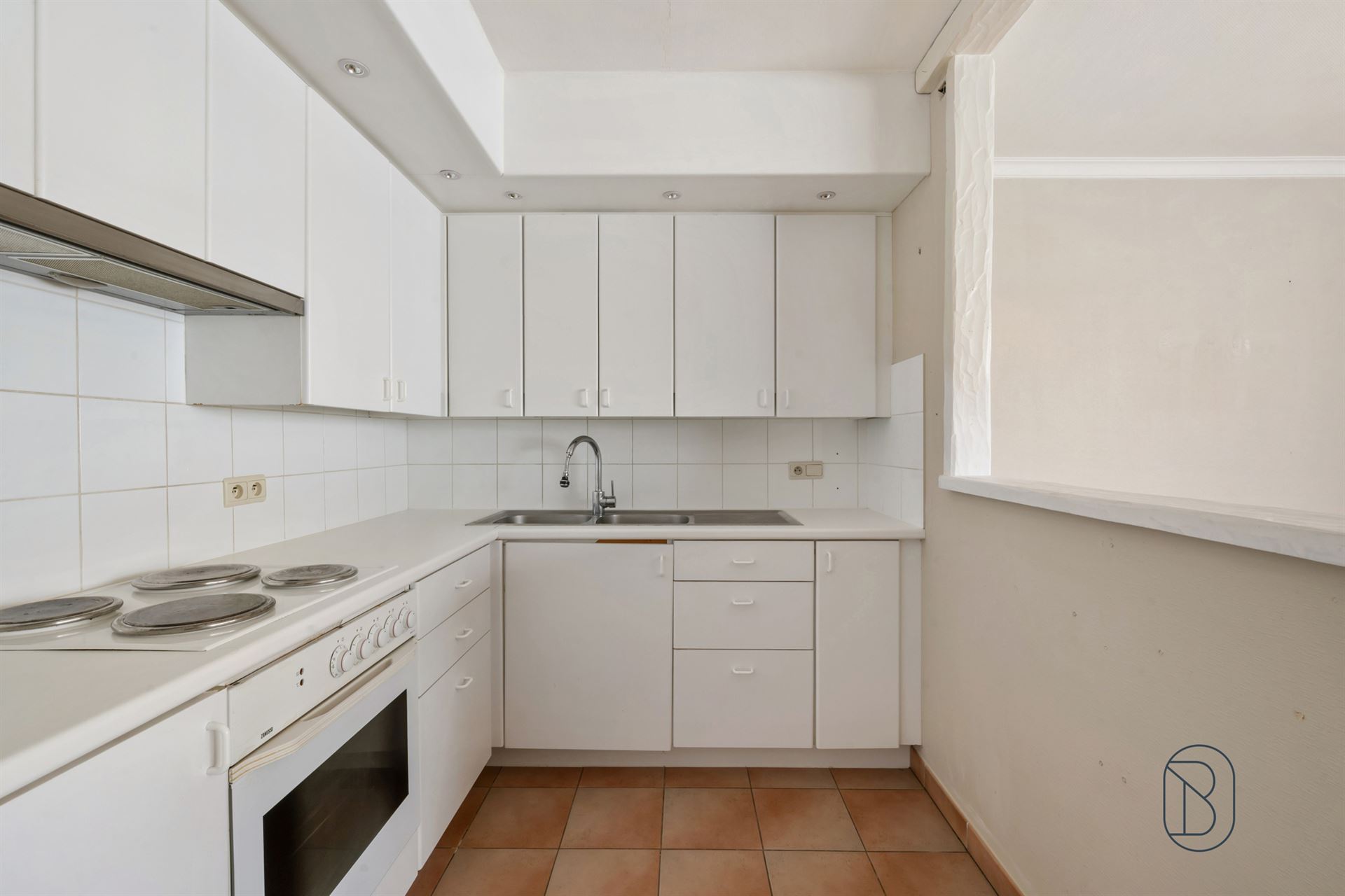 Superbe appartement de 2 chambres, très bien situé - photo 4