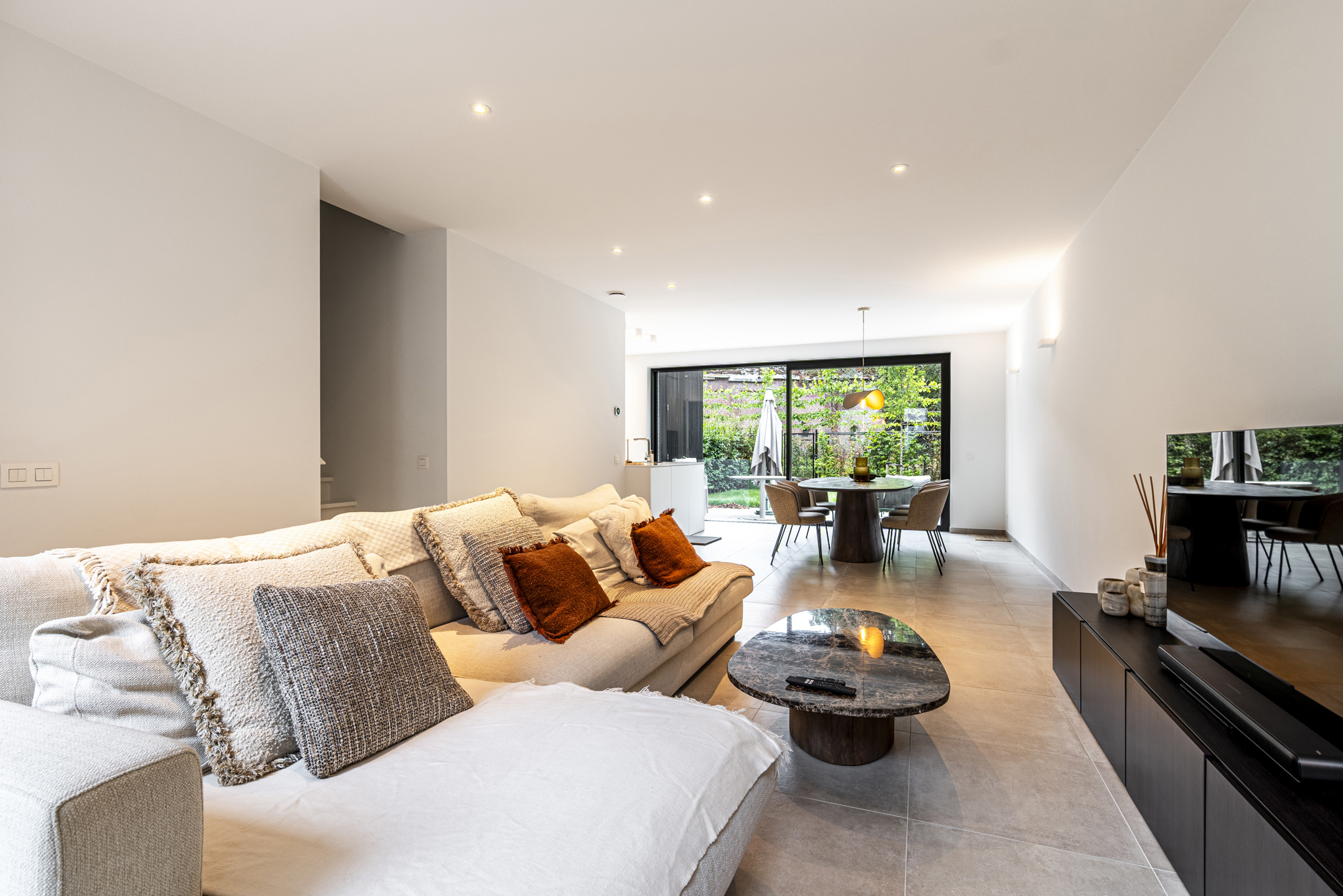 Gezinswoning met 3 slaapkamers te huur - foto 4