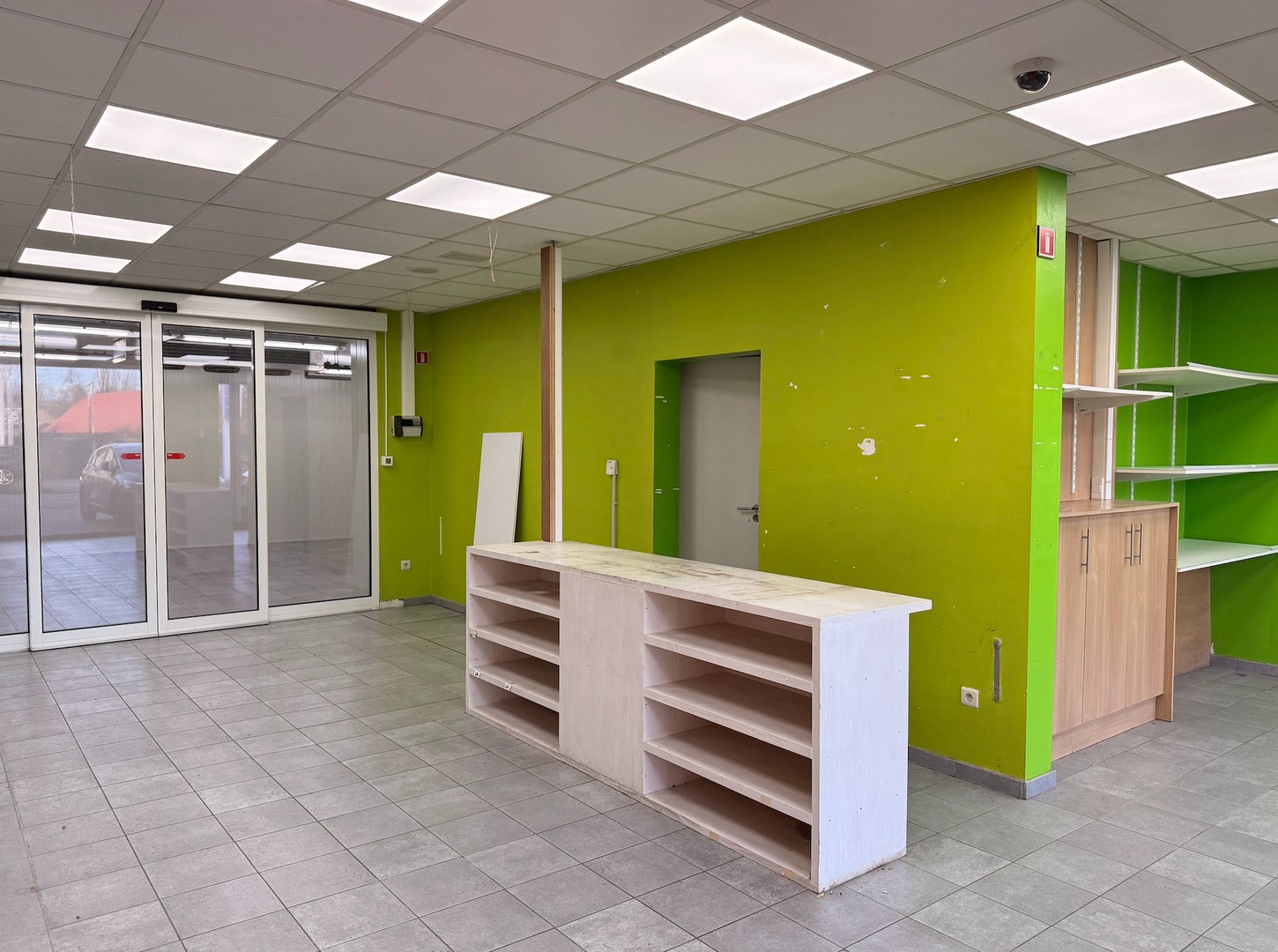 Handelspand met topligging in Bornem – eindeloze mogelijkheden! - foto 4