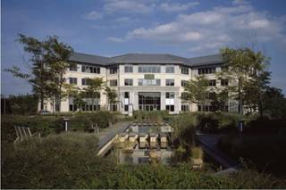 The Astra Garden Business Park is located in Zaventem, close to the Ring of Brussels. This location is very well accessible by car and public transport. Only 5 minutes to Brussels National Airport and 8 km to the center of Brussels.