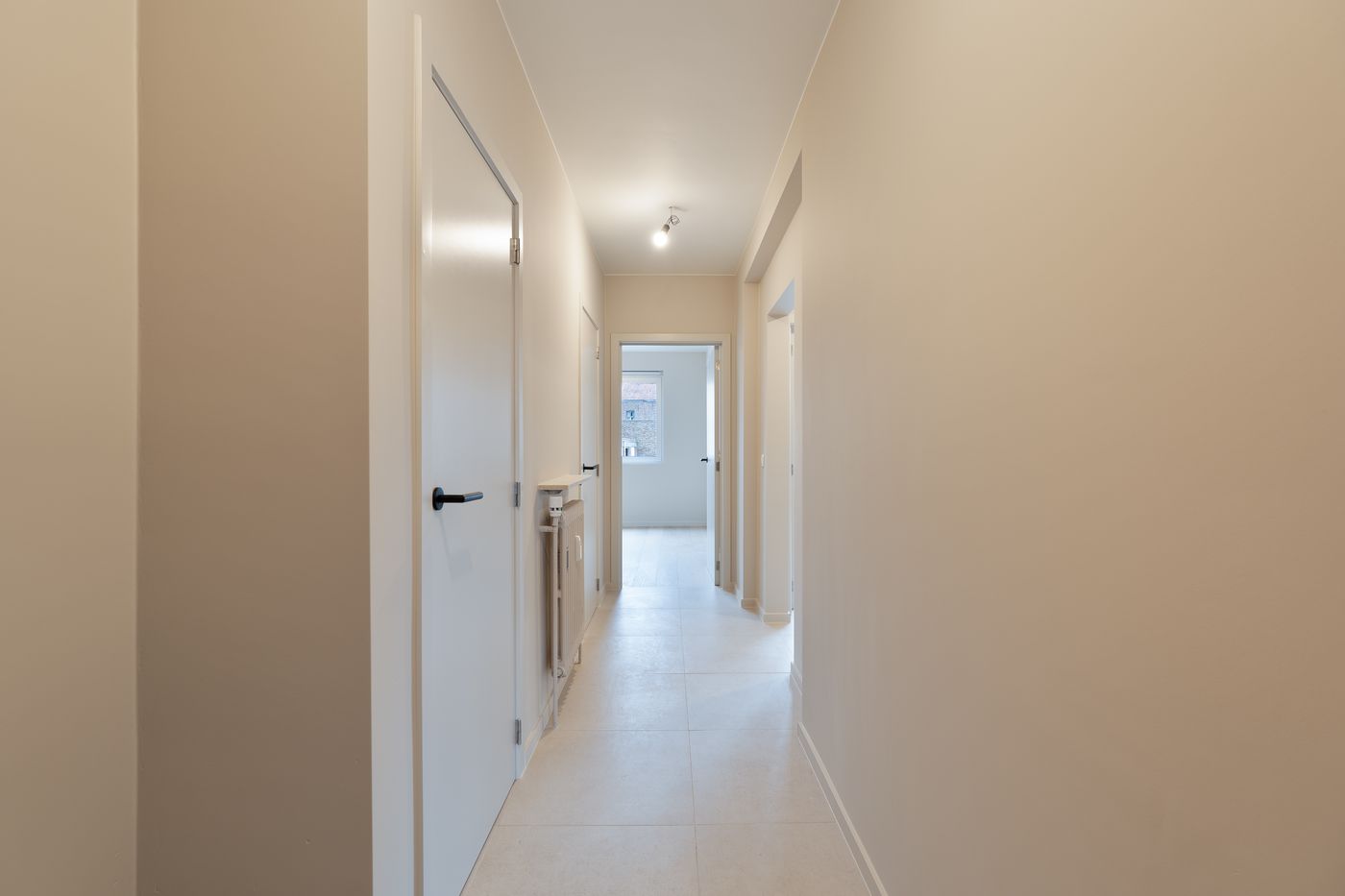 Instapklaar gelijksvloers 2 slaapkamerappartement - foto 4
