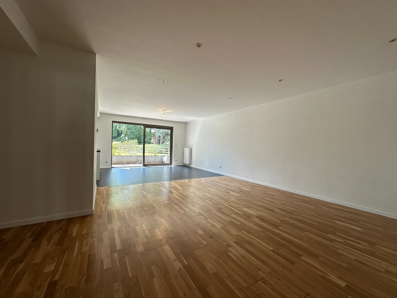 Prachtig ruim appartement met 2 slaapkamers en een prachtig terras in Wommelgem! - foto 5
