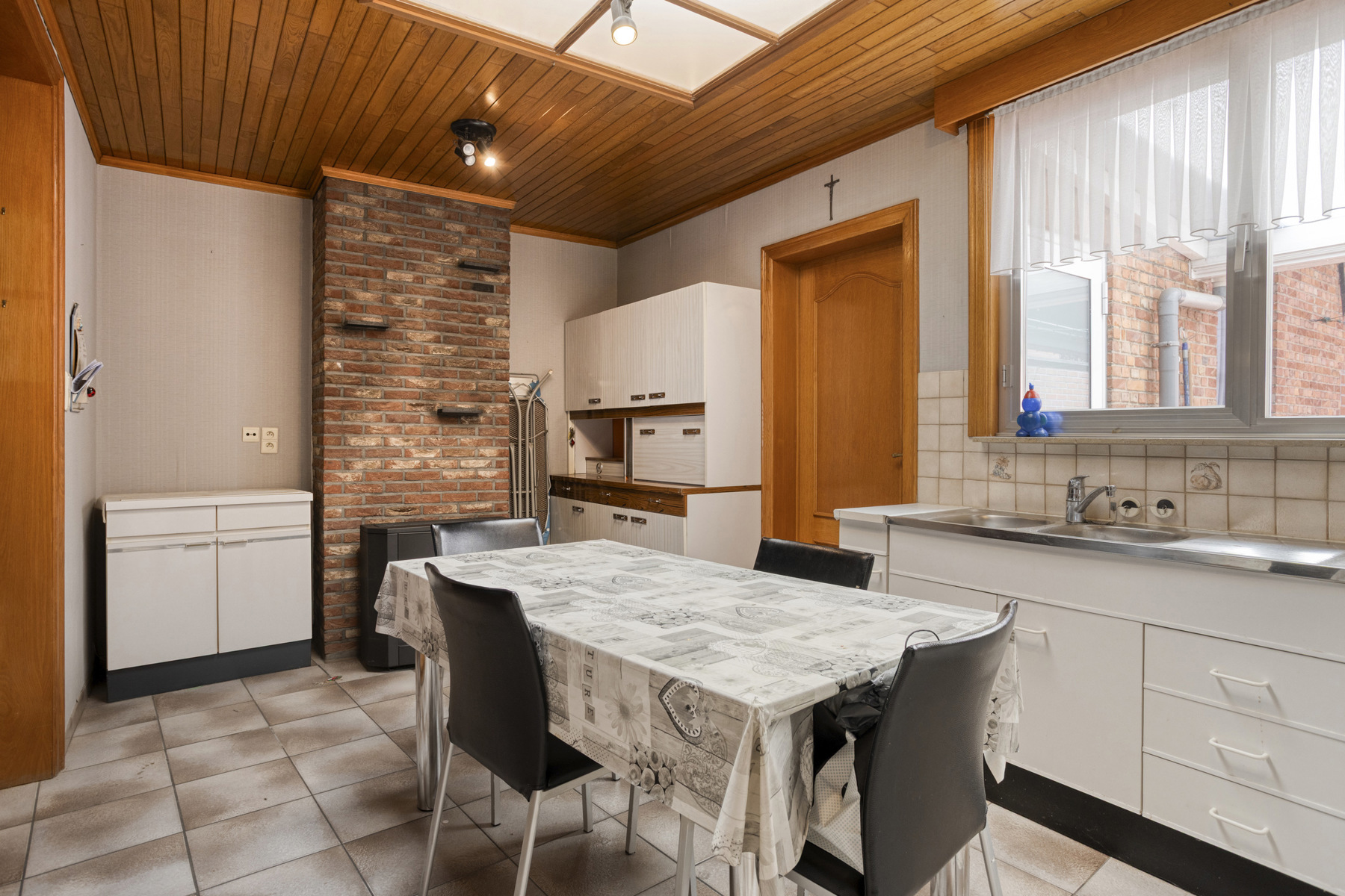 Te renoveren woning in het centum van Wetteren - foto 4