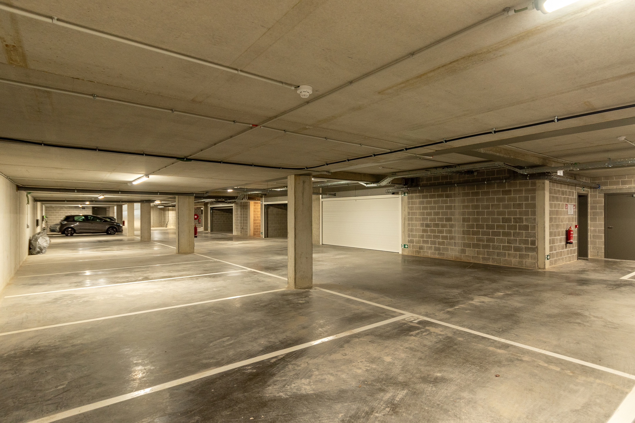 Ondergrondse autostaanplaats(en) in centrum Heffen - foto 2