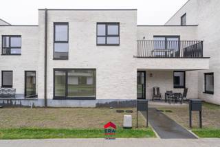 esidentie De Admiraliteit: Prachtige nieuwbouwwoning in groen &amp; autovrij parkWonen in een oase van rust en groen én in het centrum van Lommel.In...