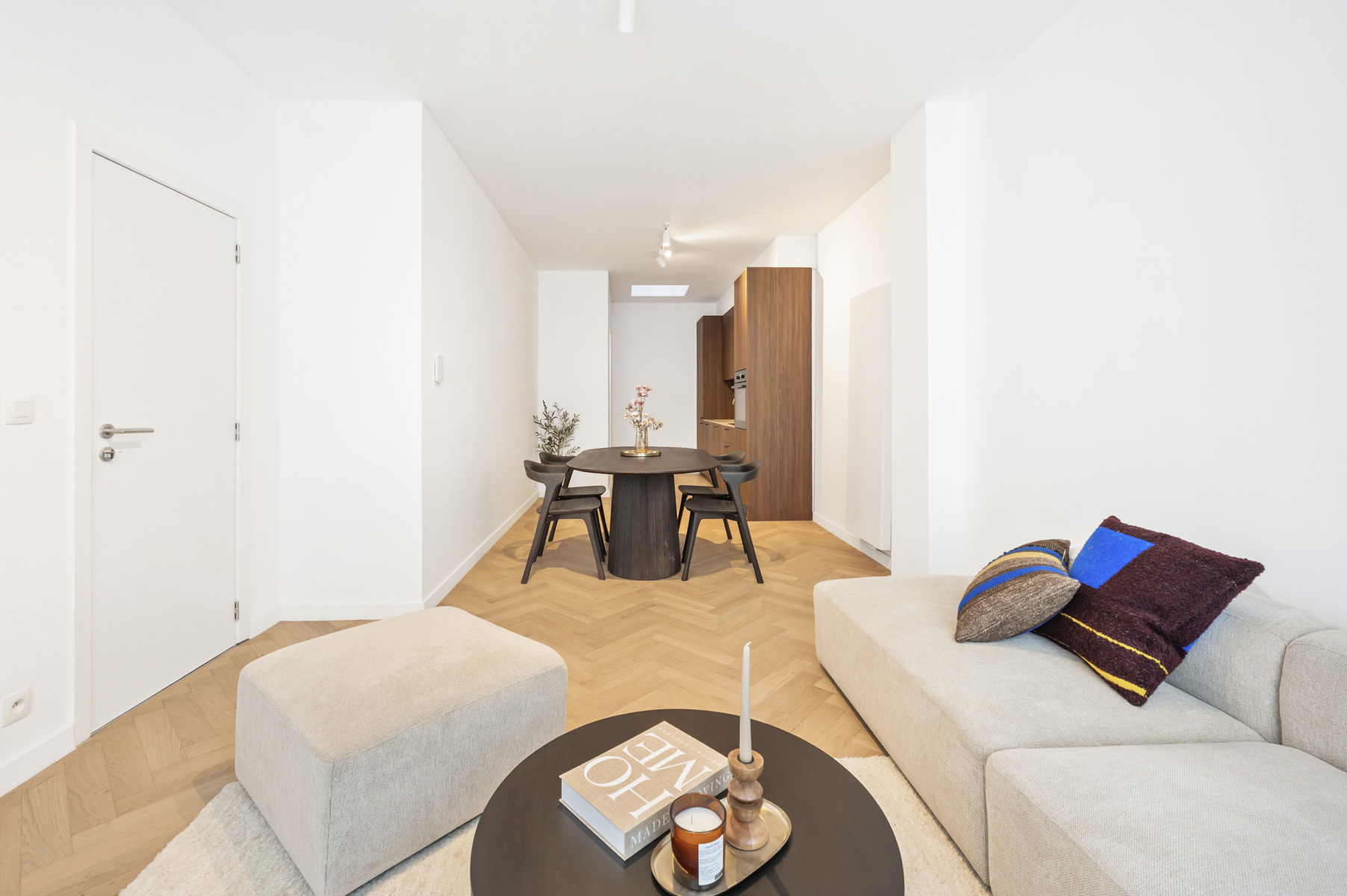 Gerenoveerd appartement met twee slaapkamers en terras - foto 4