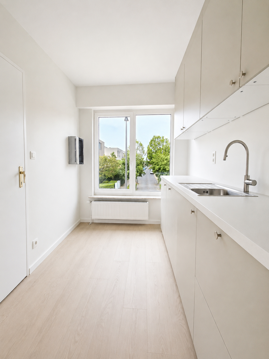 Recent gerenoveerd appartement met 2 slaapkamers - foto 4