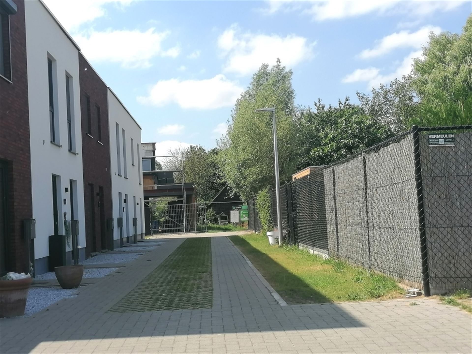 House for sale in Zelzate with 3 bedrooms - photo 2