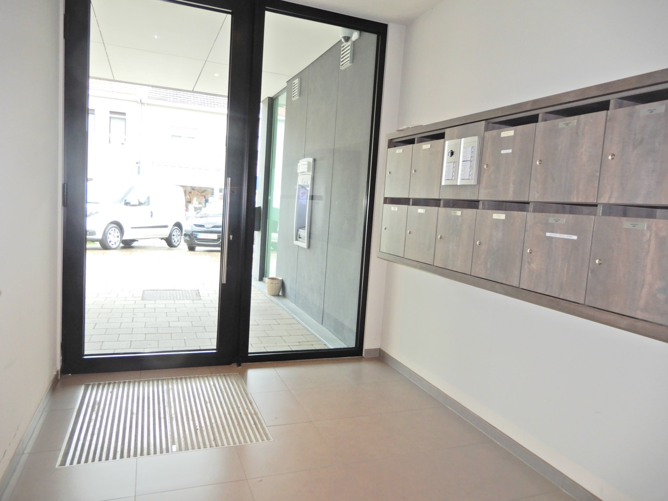 Apartment for rent in Meulebeke with 2 bedrooms - photo 2