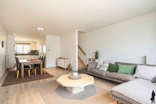 Modern duplex appartement met 3 slaapkamers en ondergrondse staanplaatsOntdek dit modern en instapklaar duplex appartement, gebouwd in 2018 en...