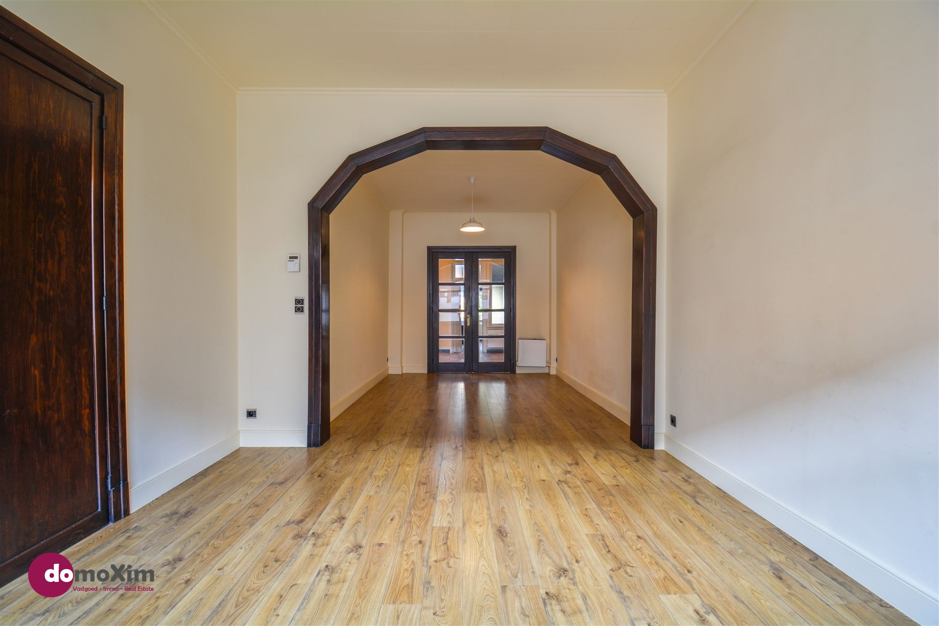 Spacious, characterful town house with two garage boxes and garden in Mechelen - photo 2