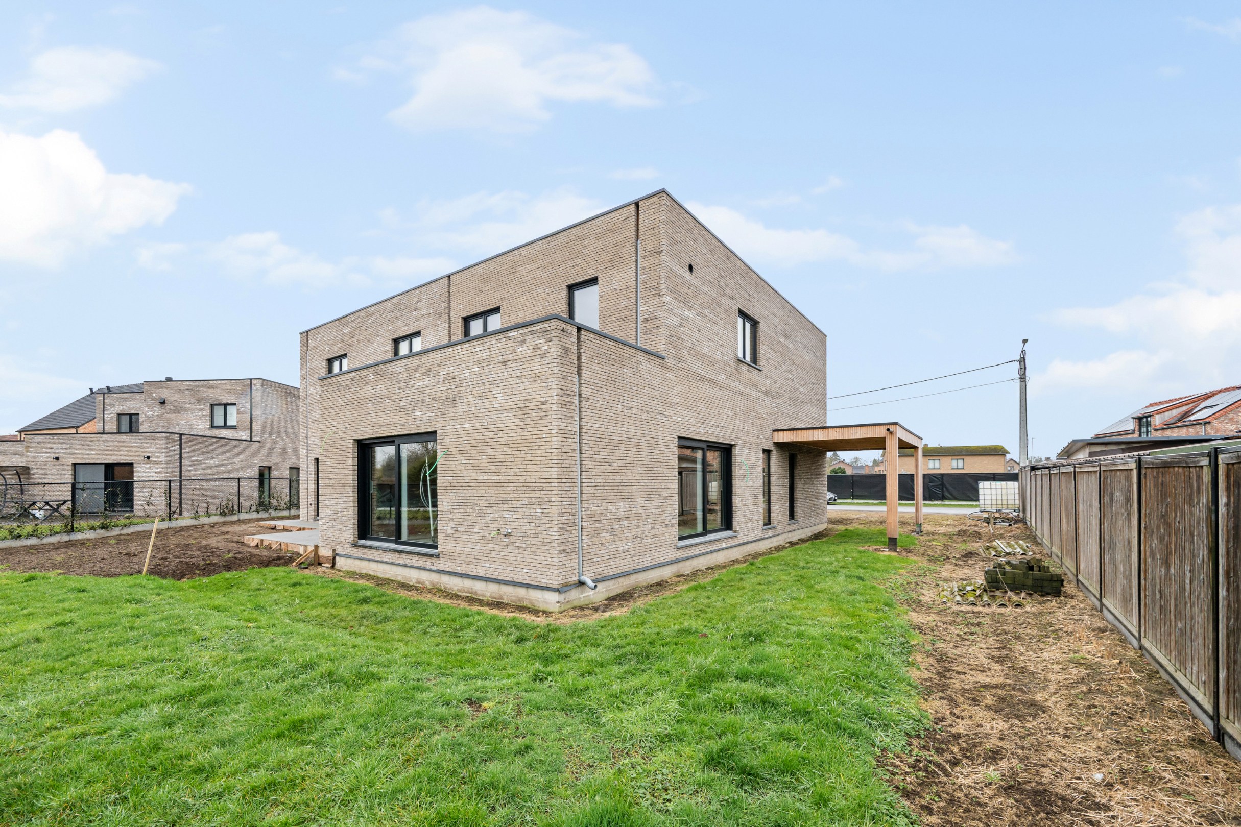 Halfopen energiezuinige nieuwbouwwoning in uiterst rustige omgeving te Paal. - foto 5