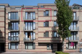 Het appartement is rustig gelegen aan de rand van de stadskern op een boogscheut van het stadhuis, het station , shoppingcentra en horeca.Het...