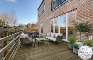 Clabecq, dans une petite rue résidentielle calme, grande villa neuve clé sur porte basse énergie disponible à l'acte ! Belle villa toute équipée...