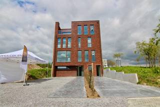 Welkom op het Anemoonproject. Een uniforme woonzone met bouwgronden voor open, gesloten en halfopen bebouwing. Deze bouwgronden situeren zich op...