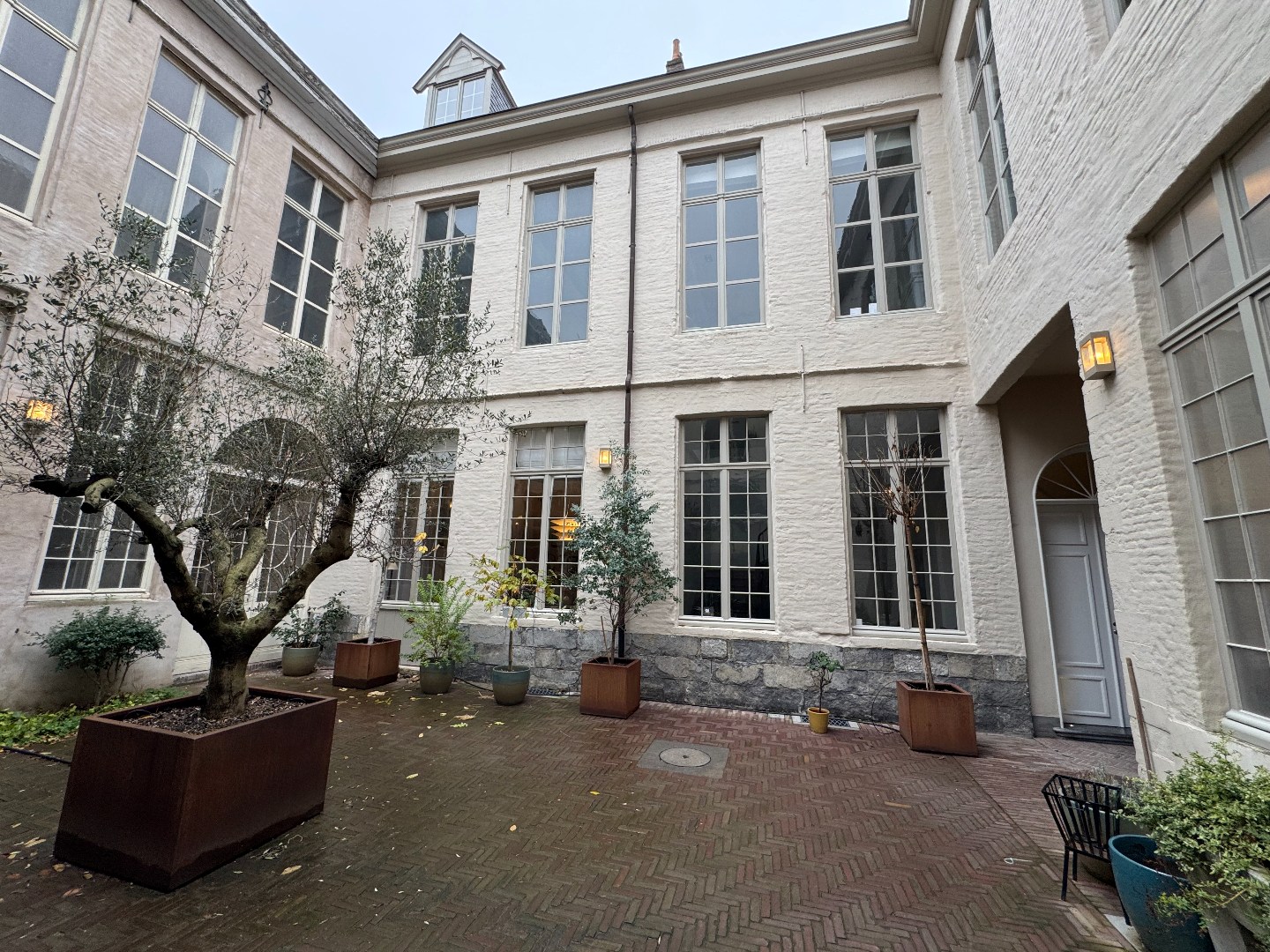 Stijlvol en lichtrijk kantoor te huur in hartje Gent – Gewad - foto 5