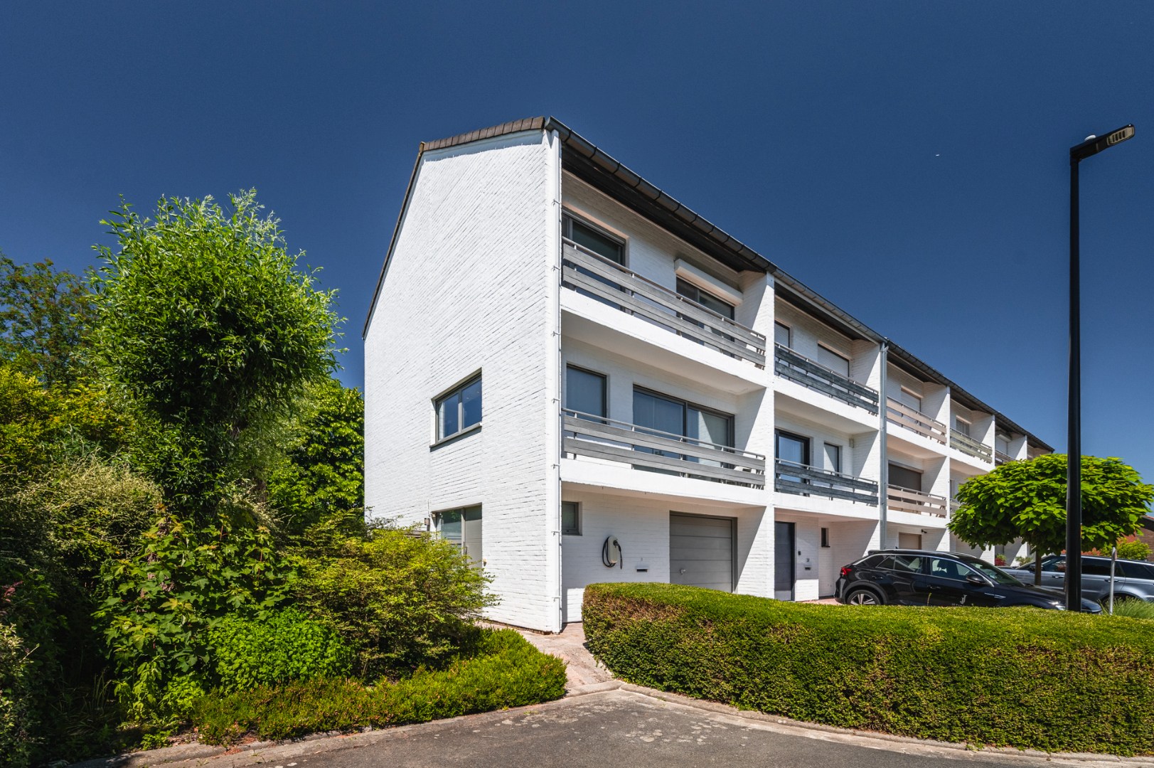 Geriefrijke woning met weelderige tuin, garage, EPC B in een doodlopende straat te Kuurne. - foto 3