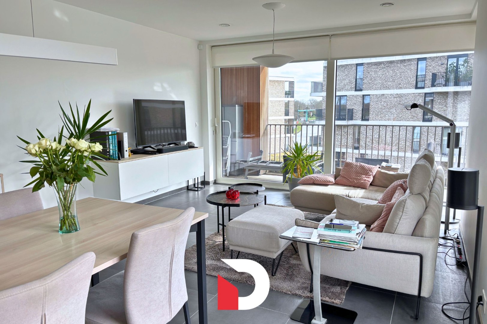 Recent appartement met 2 slaapkamers en zeer aangenaam hoekterras - foto 4