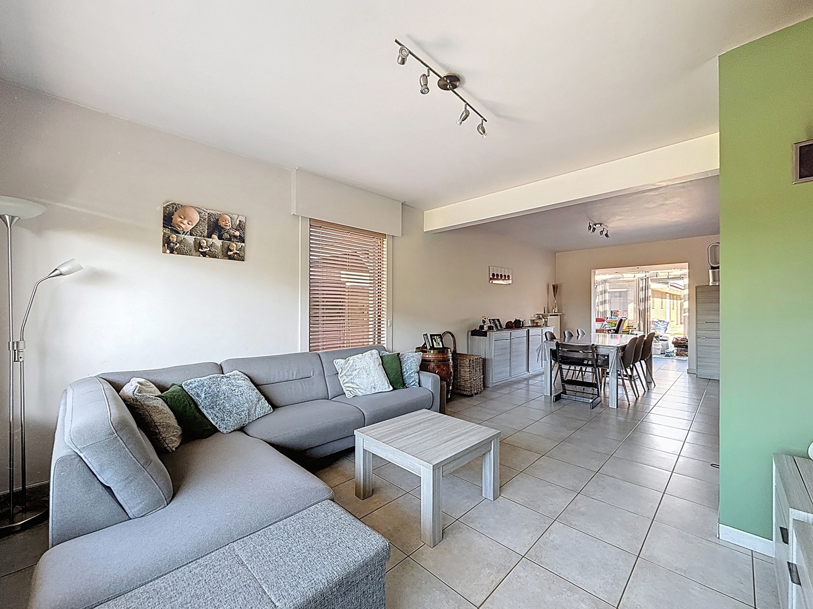 Instapklare halfopen woning met 3 slpks, tuin en garage - foto 3