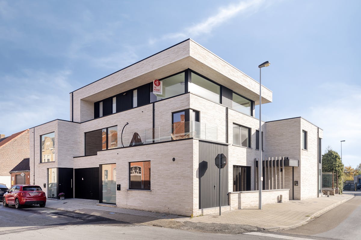 Nieuw huis met lift, groot terras en prachtig verzicht - foto 2