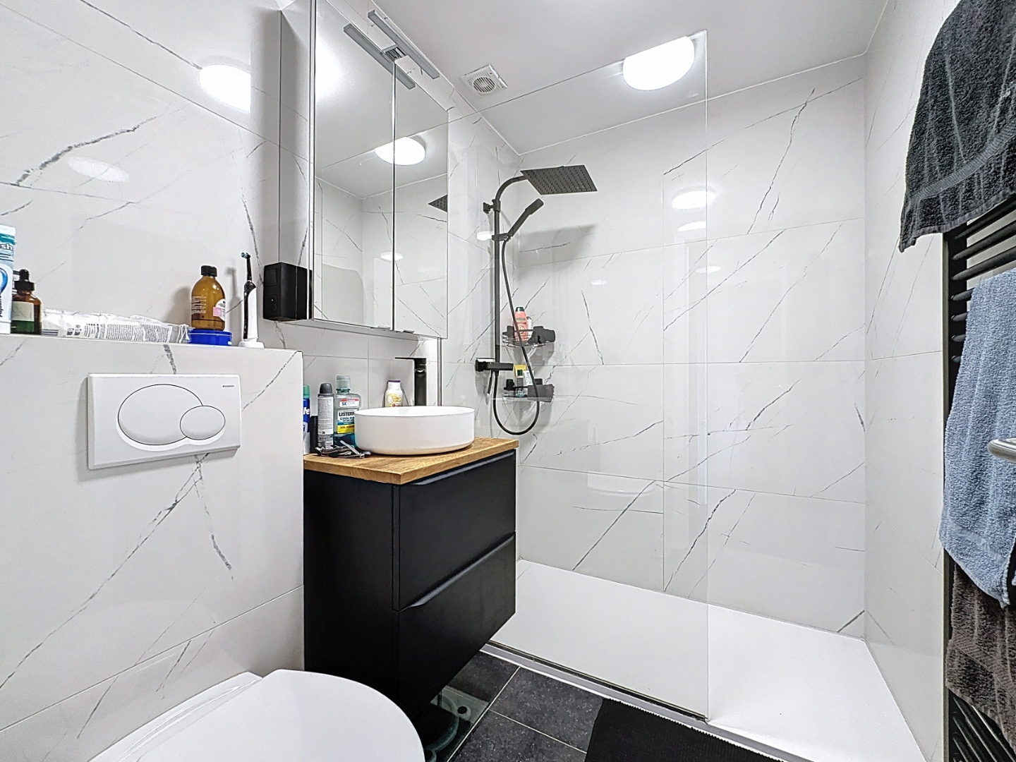 Ruim appartement met private tuin. - foto 5