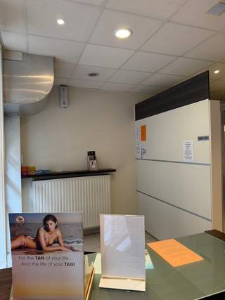 p een toplocatie in de Breidelstraat vind je deze volledig ingerichte zonnestudio van 83 m².De studio is instapklaar: Uitgerust met moderne...