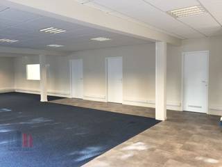 Fantastisch gelegen kantoorruimte met een oppervlakte van 270 m² te huur en 90 m² magazijn op een toplocatie nabij de Leuvensesteenweg en de E40...