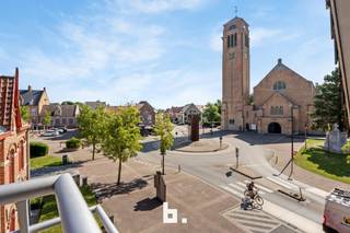 Algemeen bezoekmoment op zaterdag 12 Juli van 12u00 - 13u00 // Aanmelden verplichtBent u op zoek naar een instapklaar appartement in het hart van...